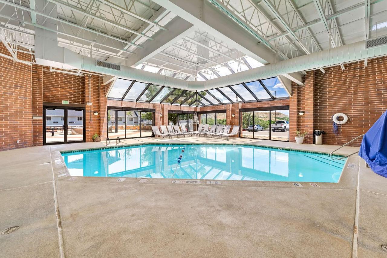 Surestay Plus Hotel By Best Western Price Exterior foto